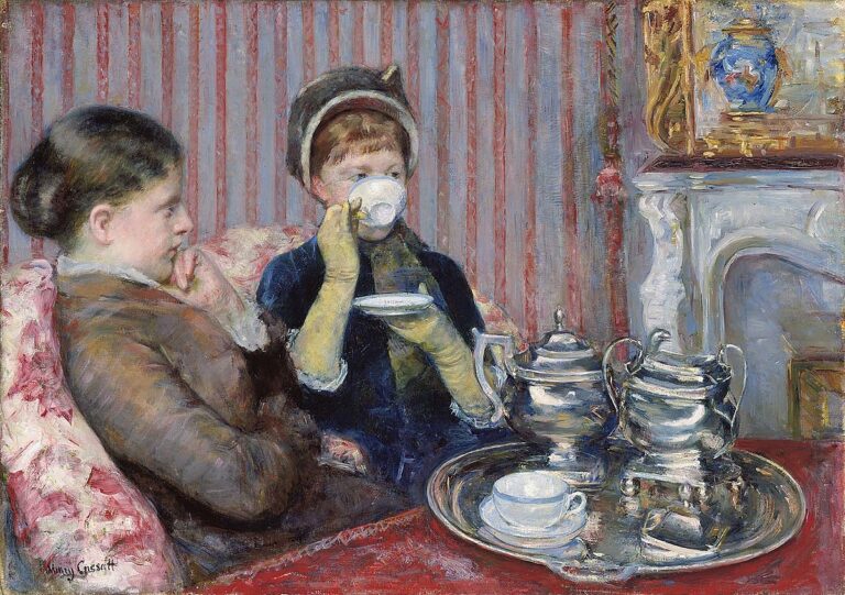 Why Do the British Love Tea? The Full History Behind Britain’s National Obsession